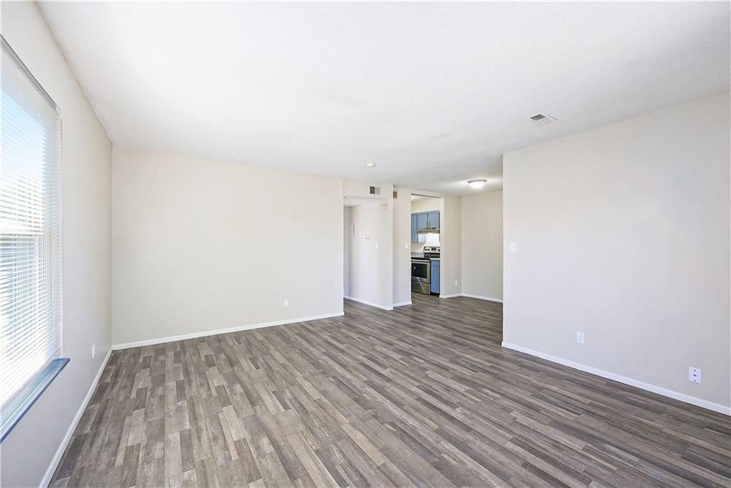 6307 Ash Avenue — photo 9