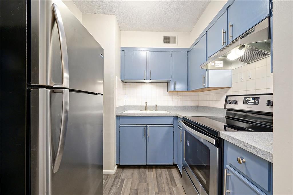 6307 Ash Avenue — photo 10