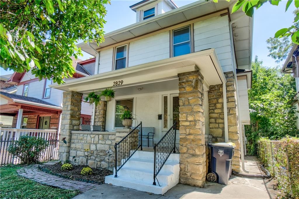 2829 E 8th Street — photo 2