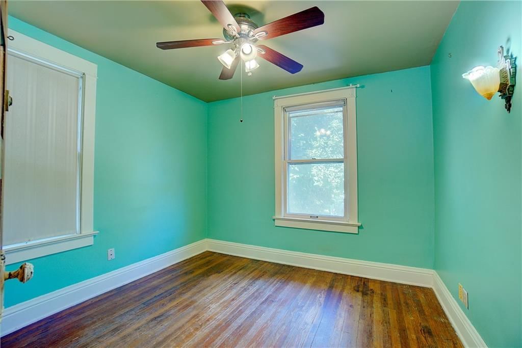 2829 E 8th Street — photo 24
