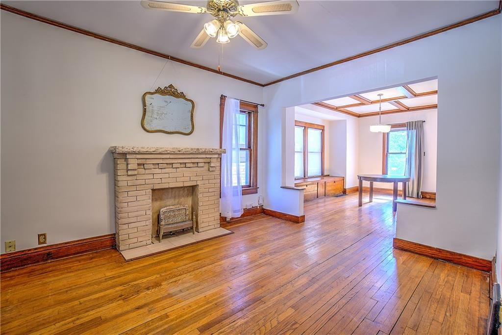 2829 E 8th Street — photo 6