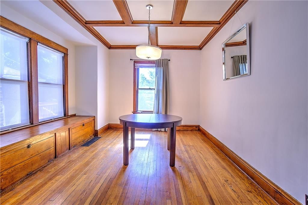 2829 E 8th Street — photo 8