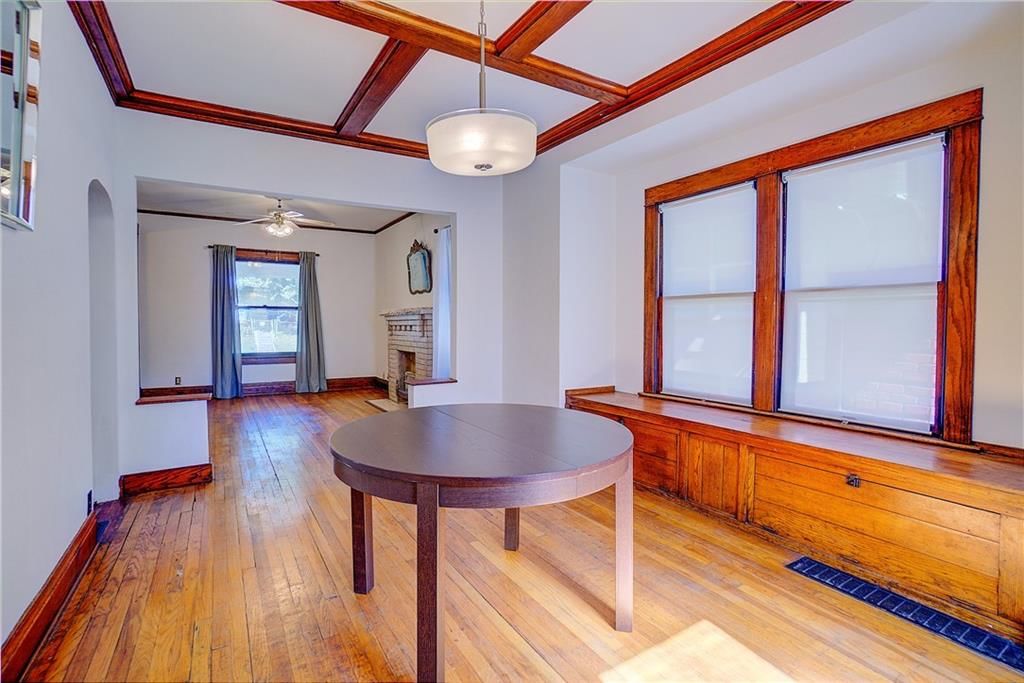 2829 E 8th Street — photo 10