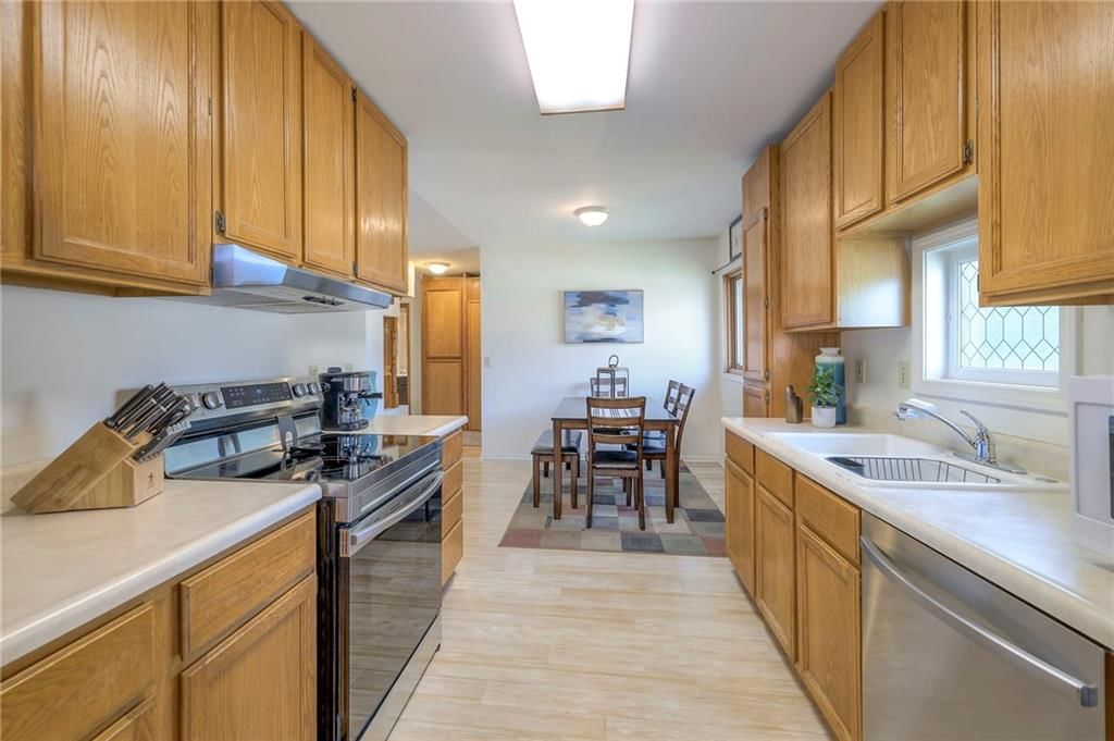 13112 Parker Avenue — photo 11