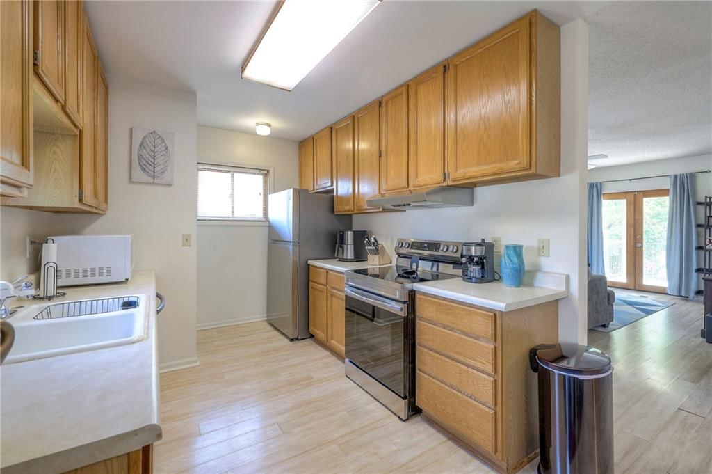 13112 Parker Avenue — photo 12