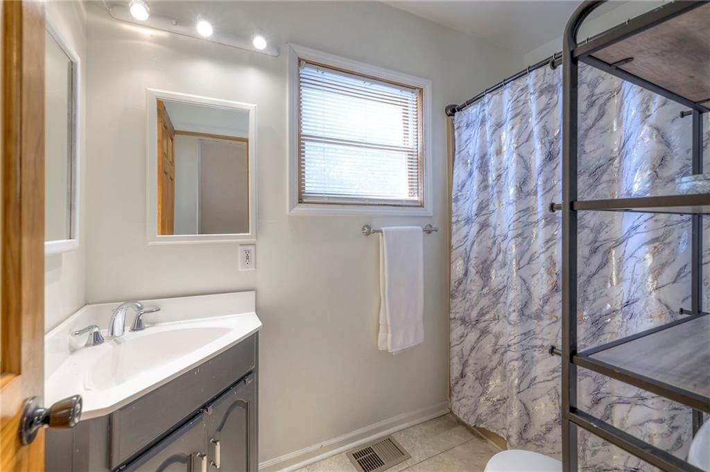 13112 Parker Avenue — photo 25