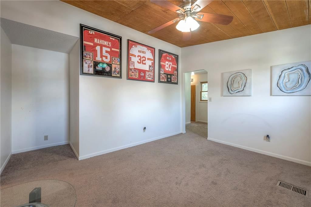 13112 Parker Avenue — photo 28