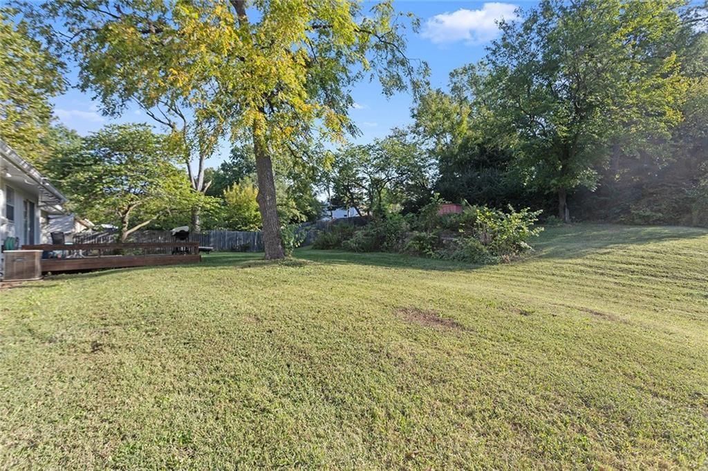 6401 N Central Street — photo 23