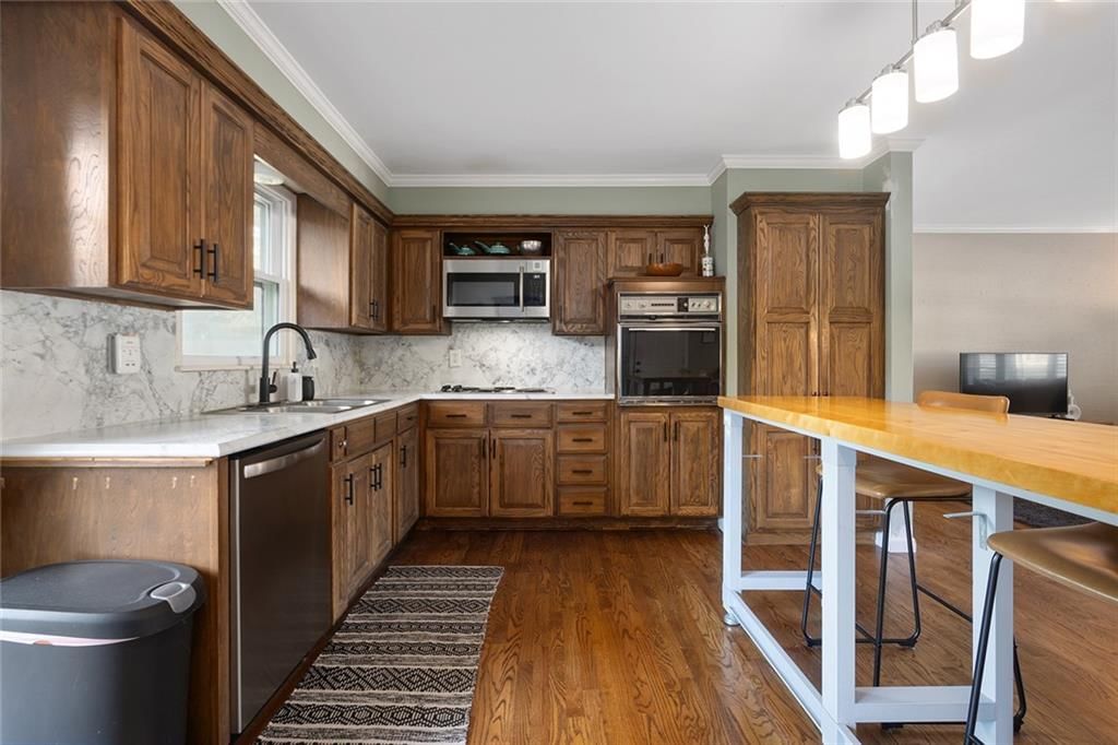 6401 N Central Street — photo 10