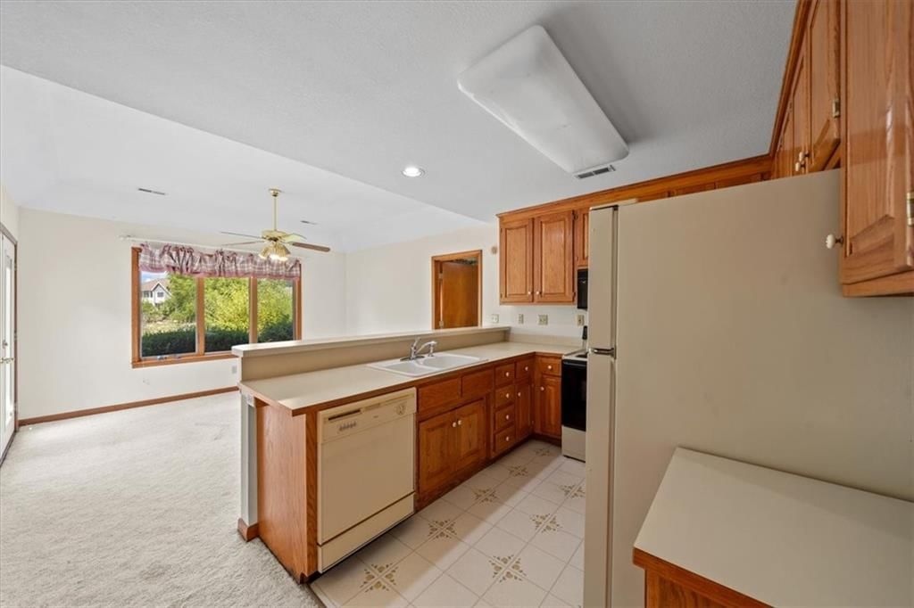 2702 Chipperfield Road — photo 3