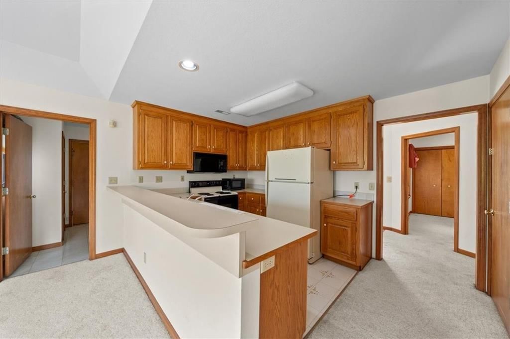 2702 Chipperfield Road — photo 5