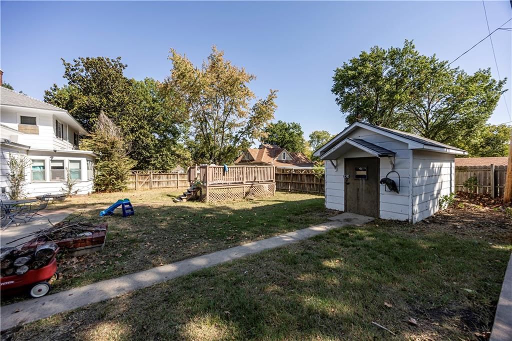 603 E Main Street — photo 33