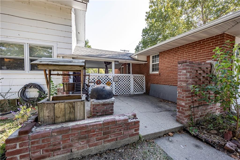 603 E Main Street — photo 38