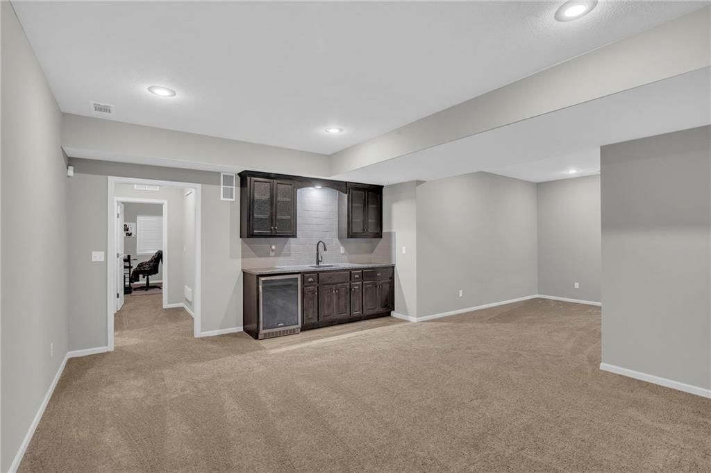 16964 S Heatherwood Street — photo 36