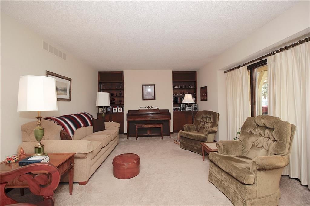 1117 S Maple Street — photo 14