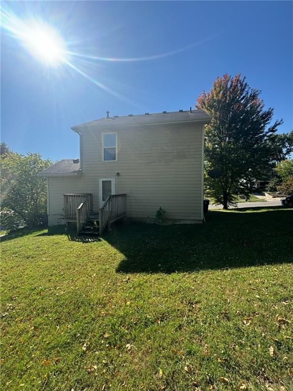 1516 E 37th Street — photo 17
