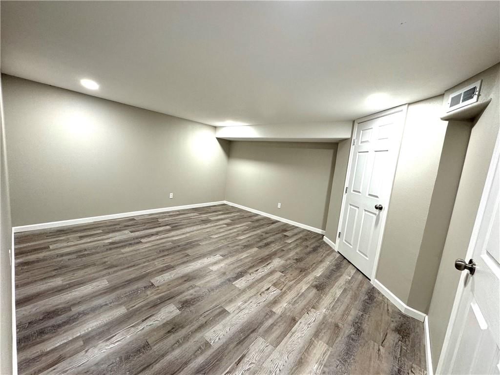 610 S Summit Street — photo 23