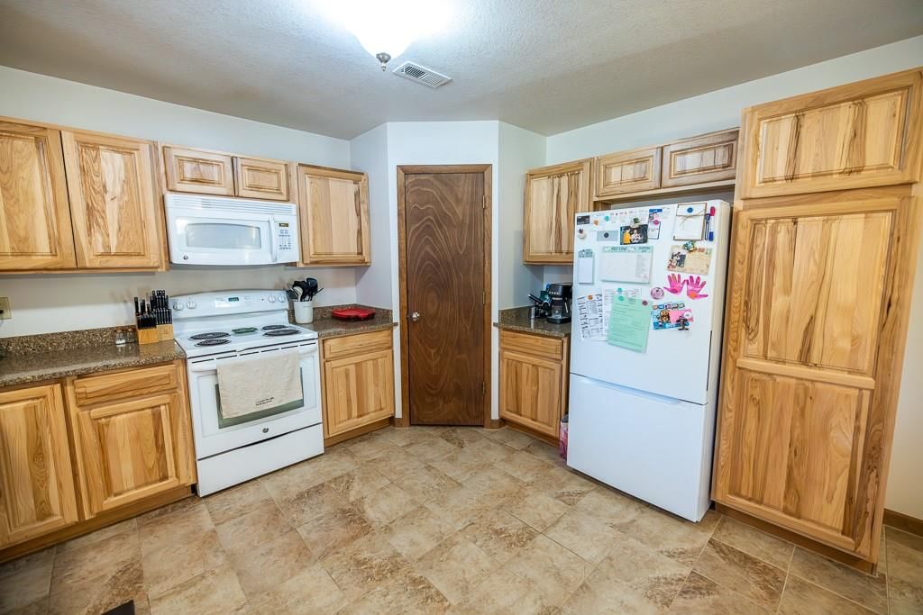 8556 NW Millcreek Drive — photo 7