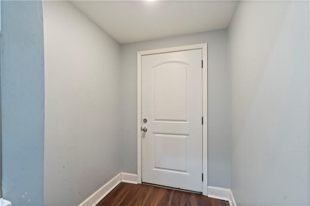 3235 Chestnut Avenue — photo 15