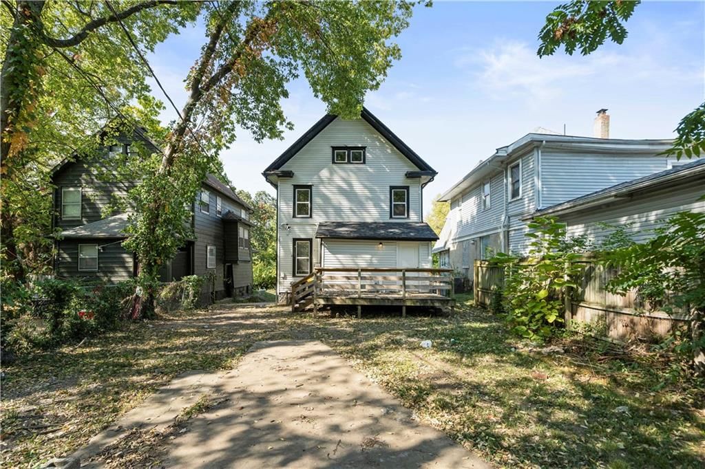 3235 Chestnut Avenue — photo 25