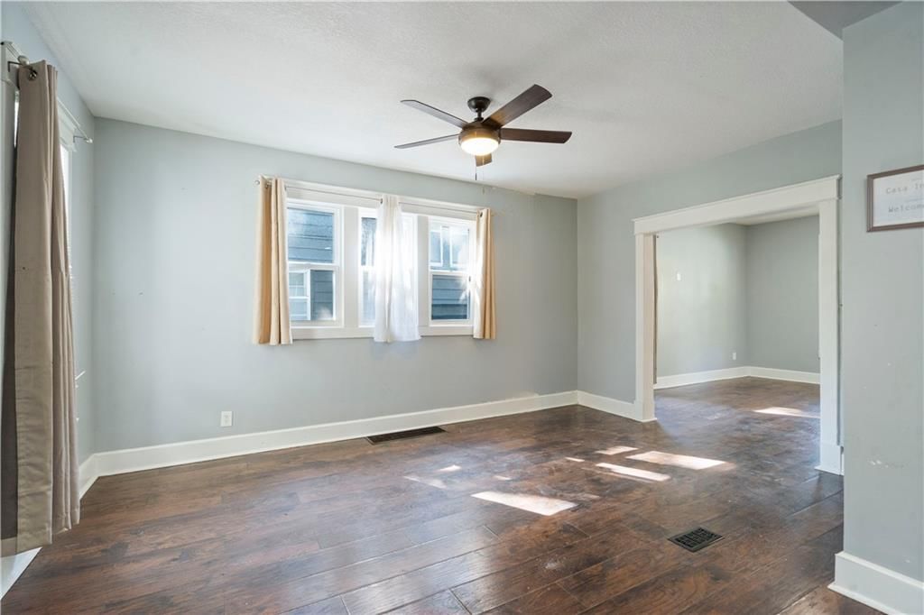 3235 Chestnut Avenue — photo 10