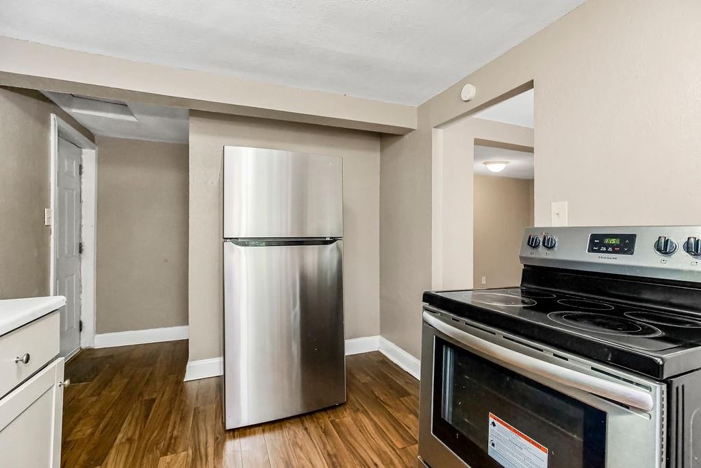 2710 Cedar Crest Drive — photo 11