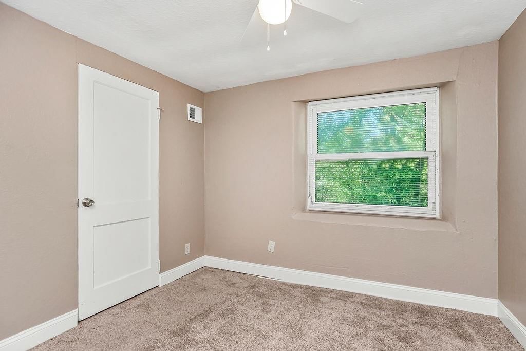 2710 Cedar Crest Drive — photo 14