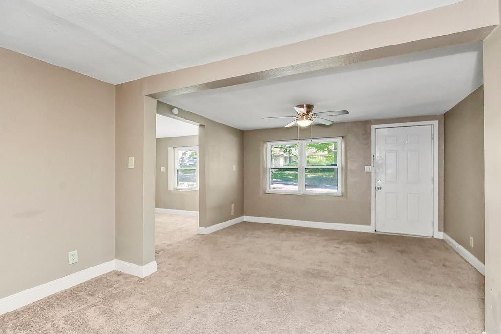 2710 Cedar Crest Drive — photo 3