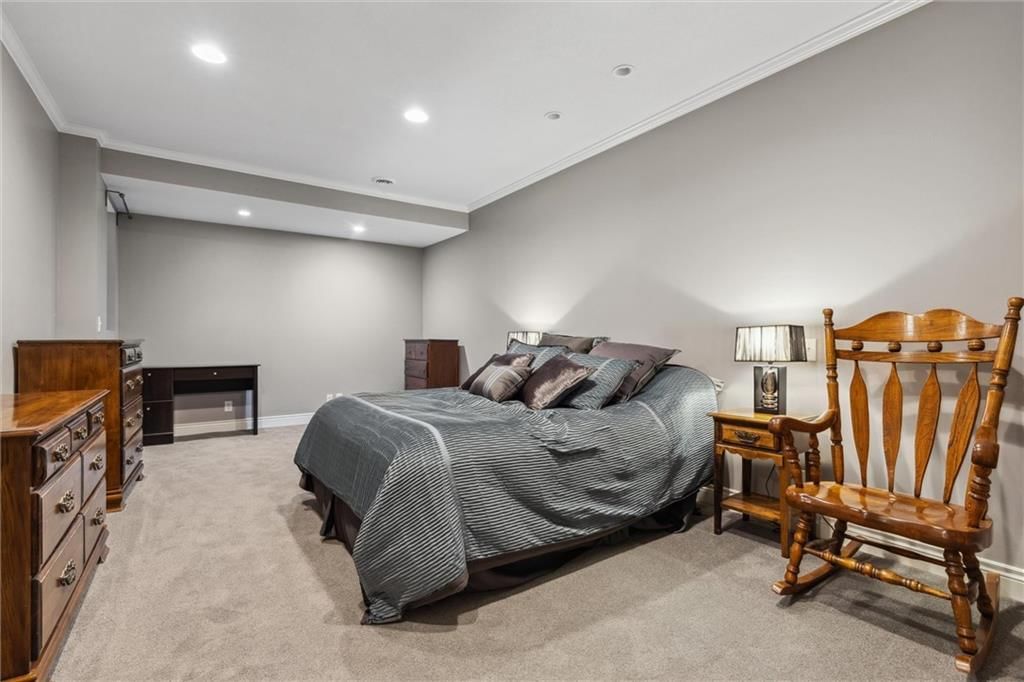 15233 Linden Street — photo 23