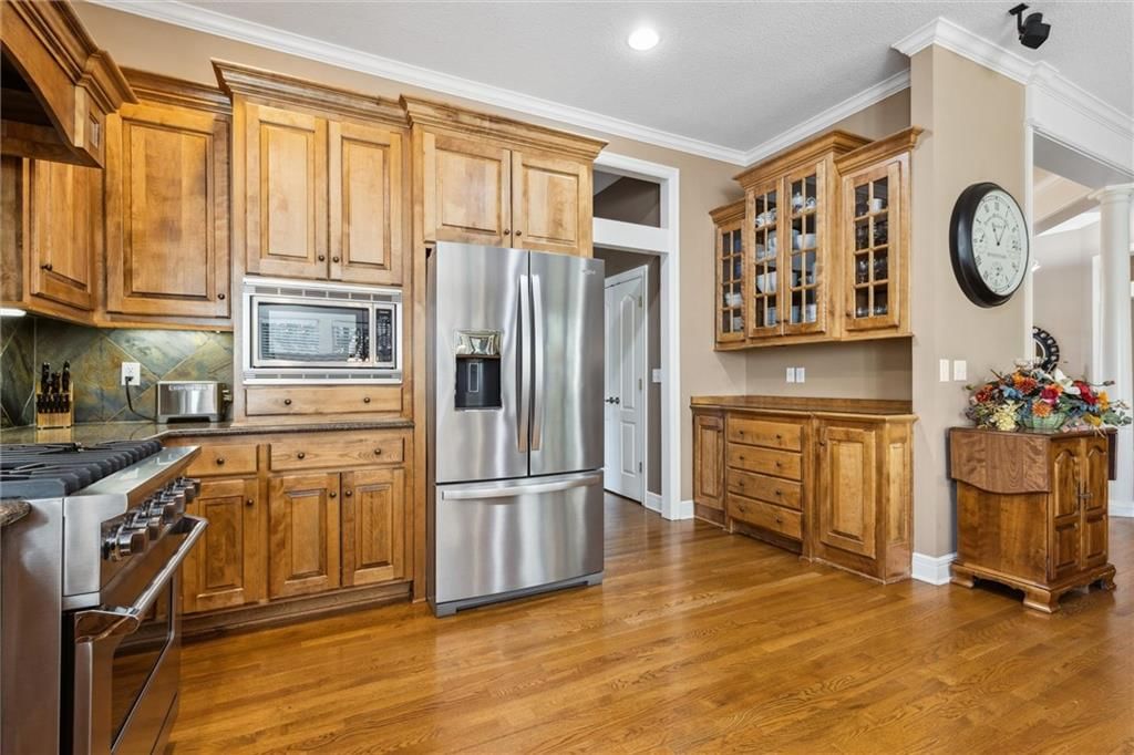 15233 Linden Street — photo 4