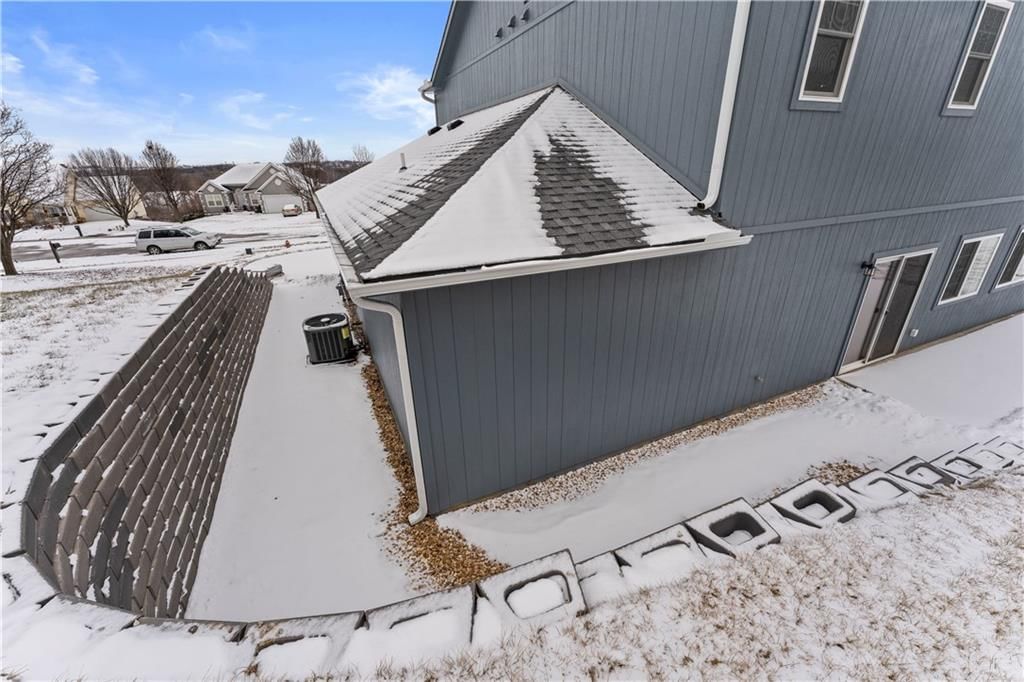 27165 Webster Court — photo 41