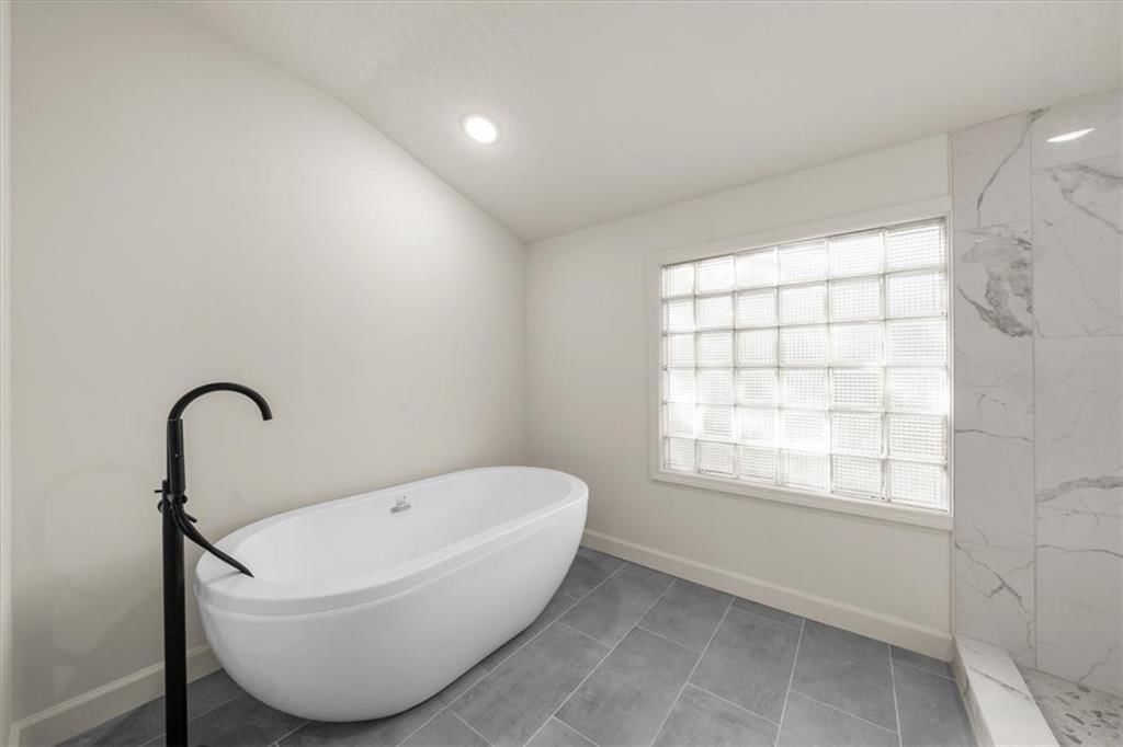 2909 N 60th Street — photo 20