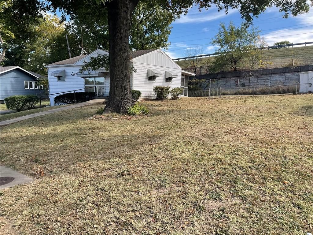 3221 North N 35 Street — photo 12