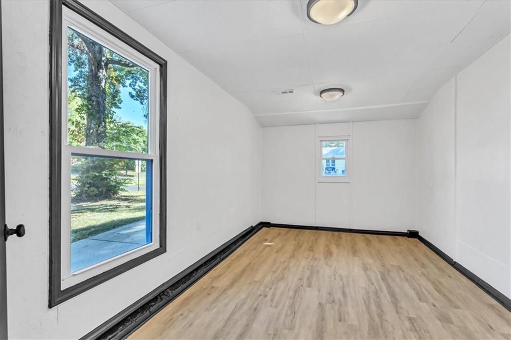 1006 S 56TH Terrace — photo 9