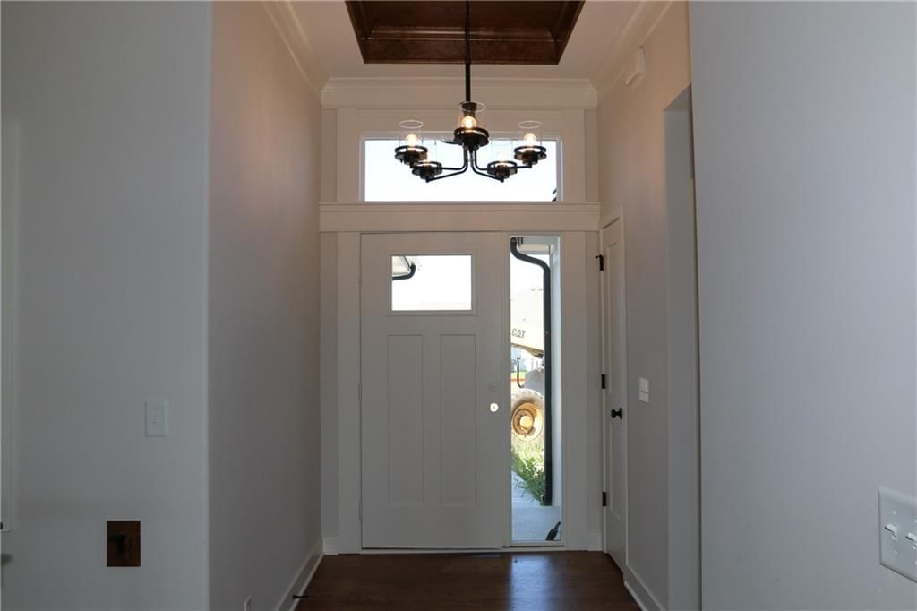 15601 Sheridan Court — photo 3