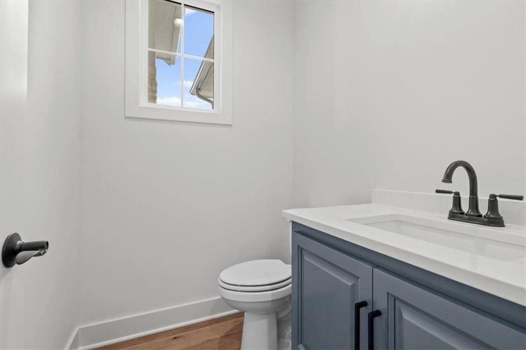 4270 Lake Shore Court — photo 6