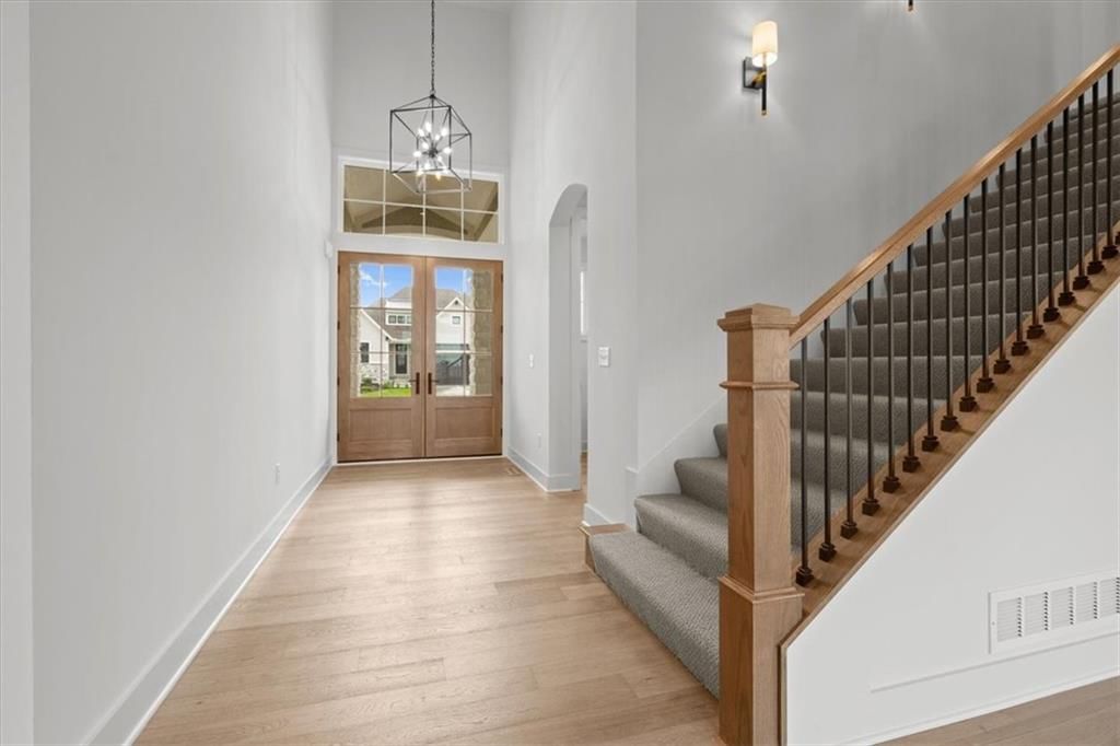 4270 Lake Shore Court — photo 7