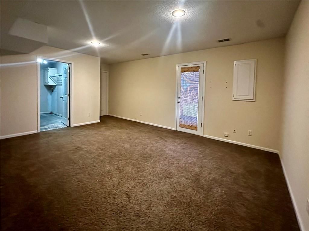 14928 Kelly Drive — photo 23