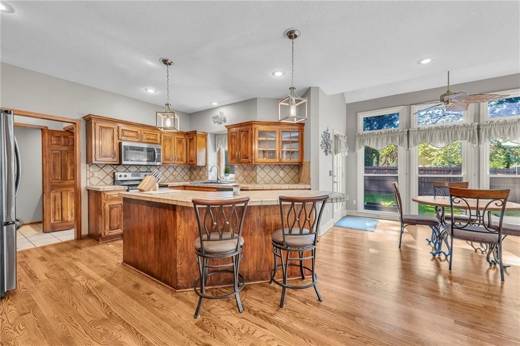 18725 W 116th Street — photo 14