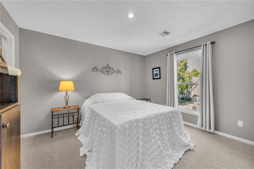 18725 W 116th Street — photo 32