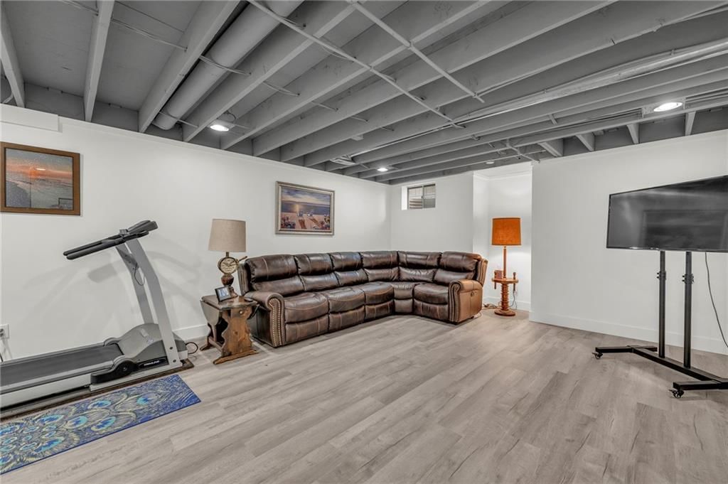 18725 W 116th Street — photo 35