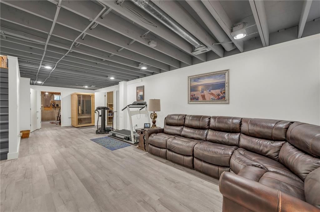 18725 W 116th Street — photo 36