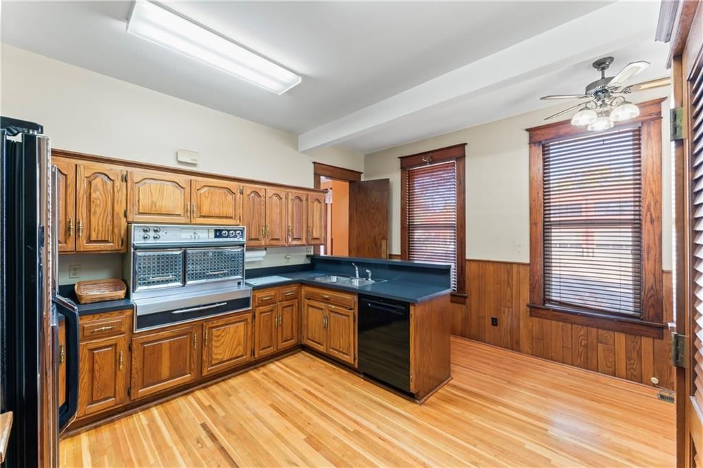 109 E Peoria Street — photo 23