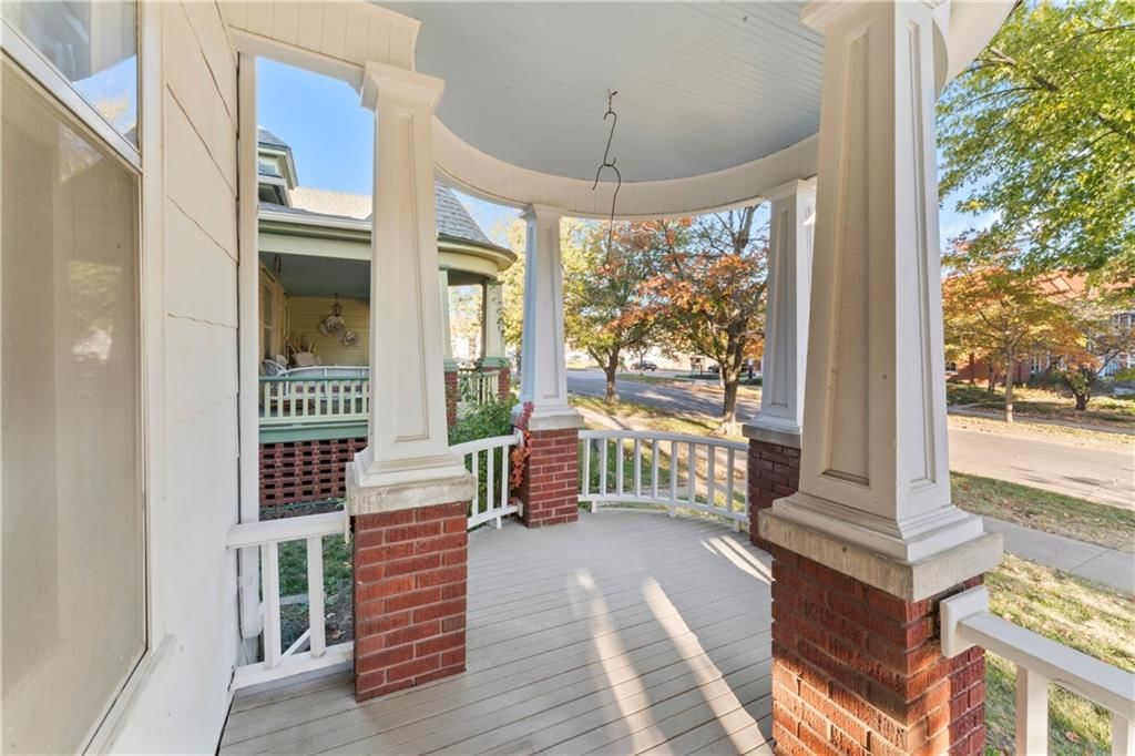 109 E Peoria Street — photo 6
