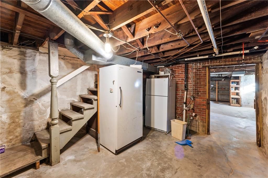 109 E Peoria Street — photo 51
