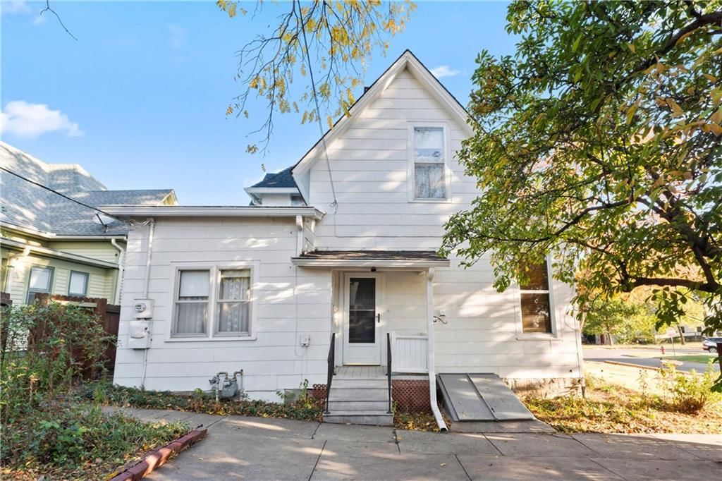 109 E Peoria Street — photo 53