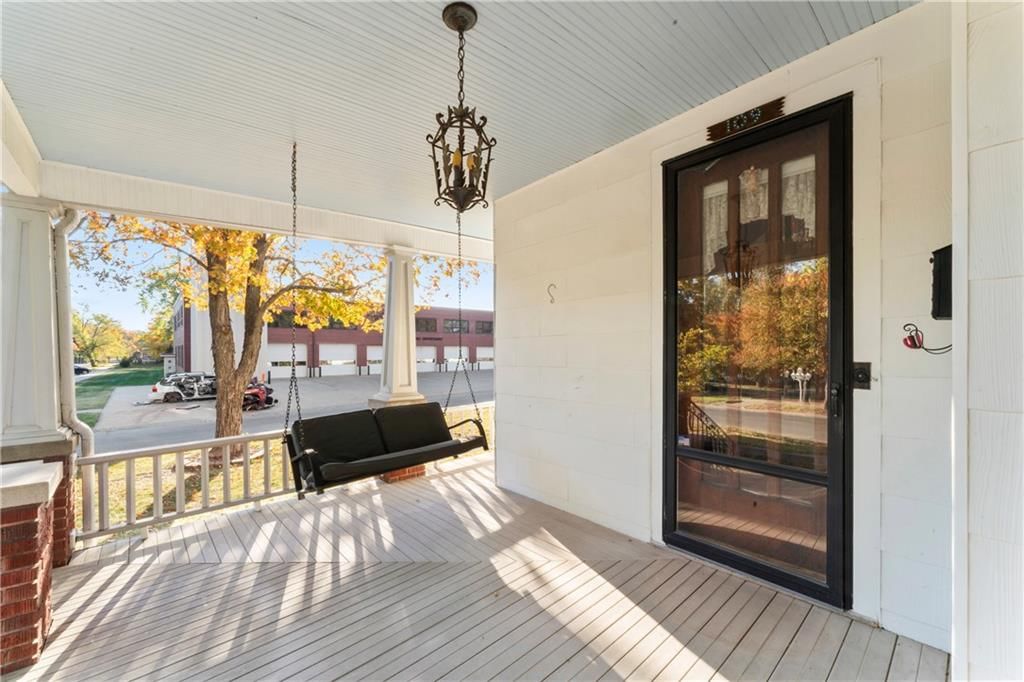 109 E Peoria Street — photo 7