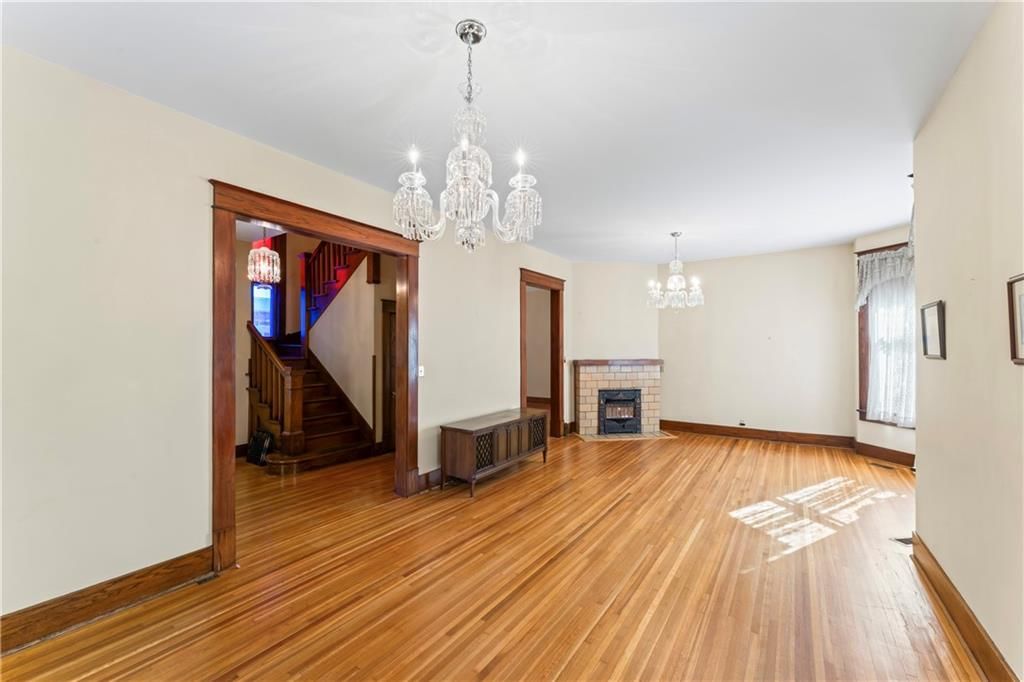 109 E Peoria Street — photo 10