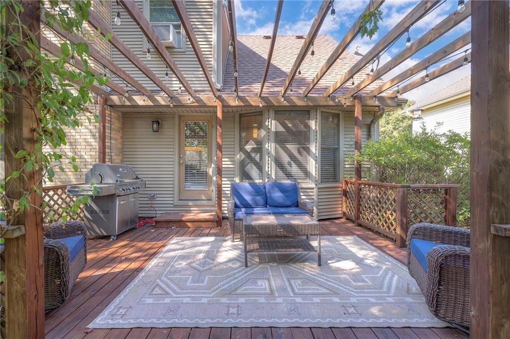 703 SW Montgomery Avenue — photo 38