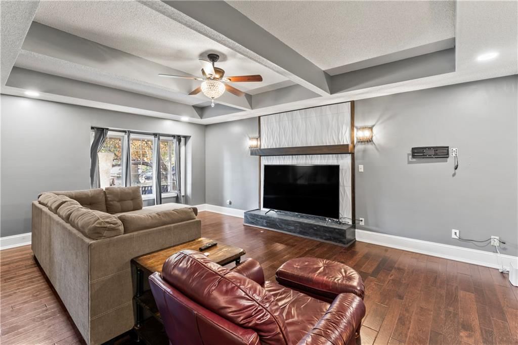 15390 Pin Oak Drive — photo 7